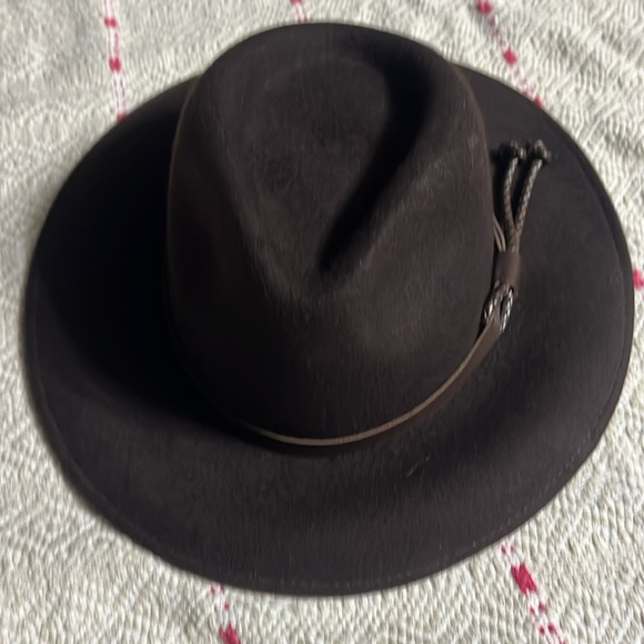 Stylish Black Fedora Hat by Eddie Bauer - Picture 4 of 7